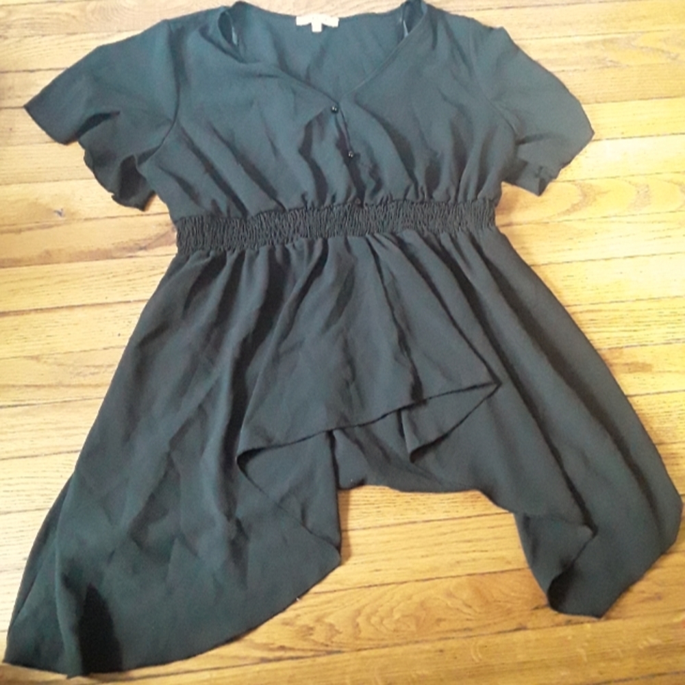 Love J Women's Asymmetric Plus Size Black Short sleeve Blouse Top. Size 1X